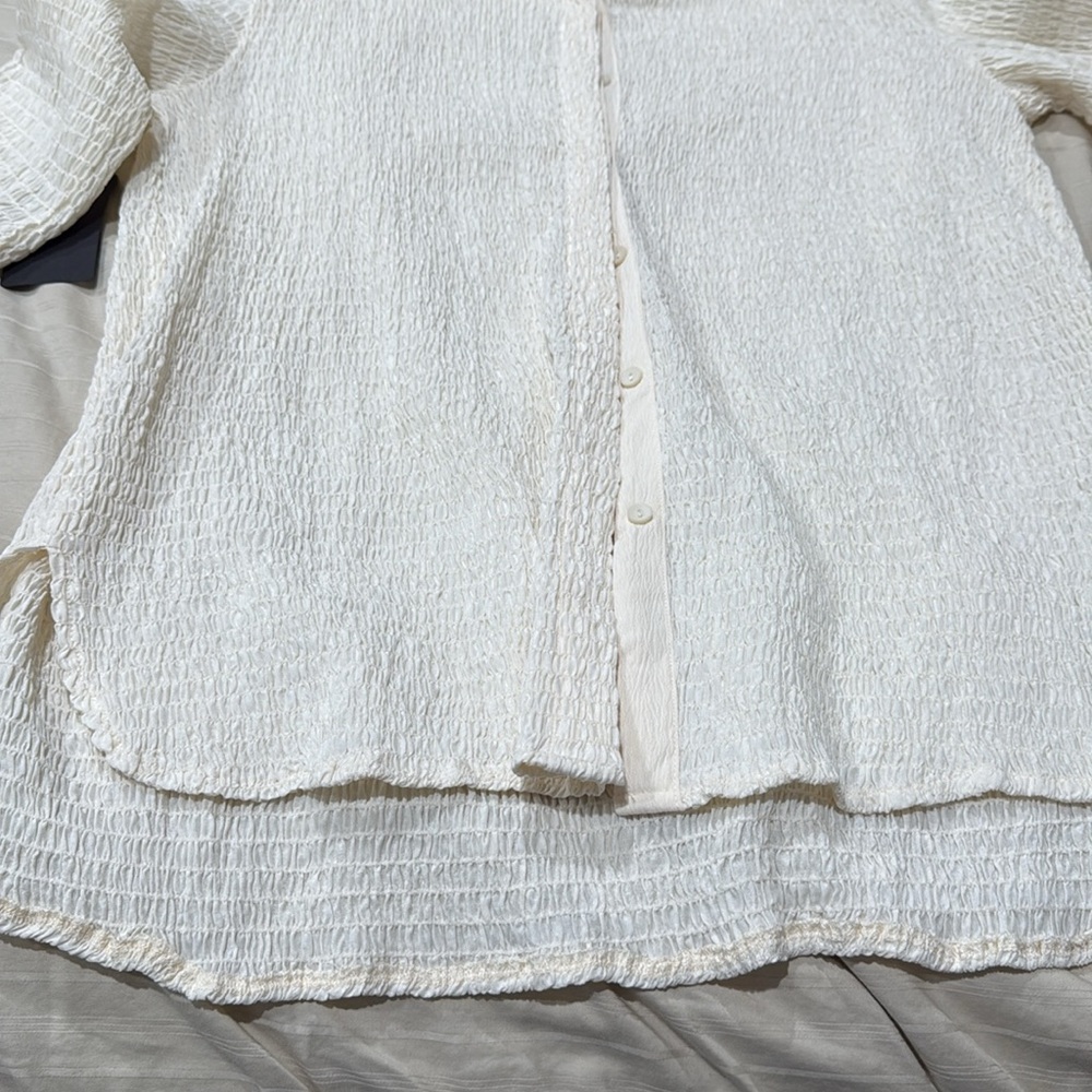 Textured button up - Picture 4 of 5